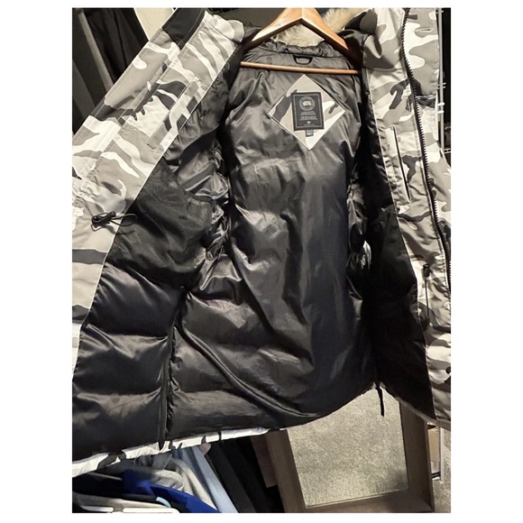 Canada goose white Macculloch Parka , brand new, limited jacket - Picture 9 of 12